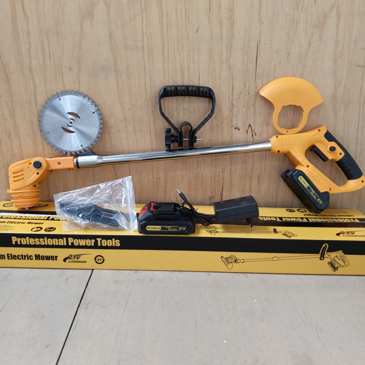 090543db-5a93-4f36-b64f-ecbb9eab51cc Cordless brush cutter 21V - Image 1