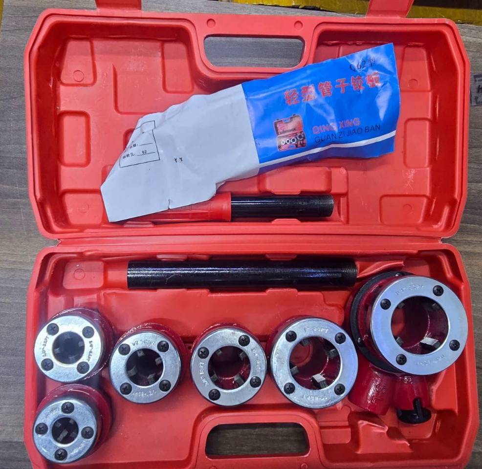 b5b58930-2f0b-470c-9574-825495f2ea04 Ratchet Die stock ½ to 1¼ - Image 1