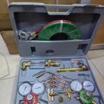 Complete oxy-acetylene welding and cutting tool kit