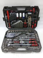142-piece tool set