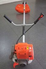 Hawking brush cutter 4 stroke 2 blades