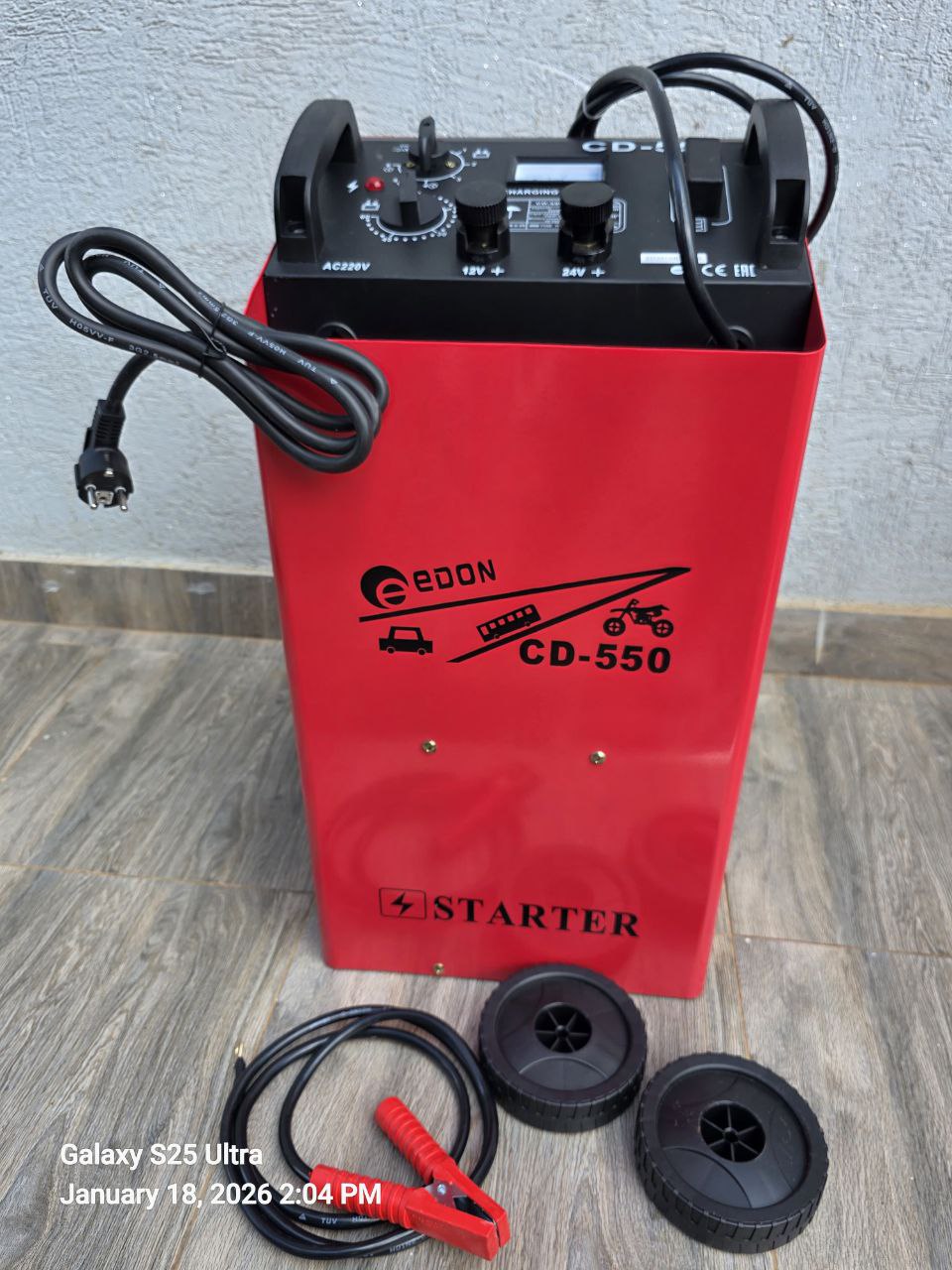 a6993141-4960-48bd-b4d9-7d168a107b88 Edon CD-550 starter and battery charger - Image 1