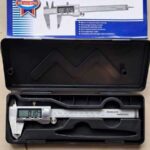 150mm (6-inch) stainless steel digital vernier caliper